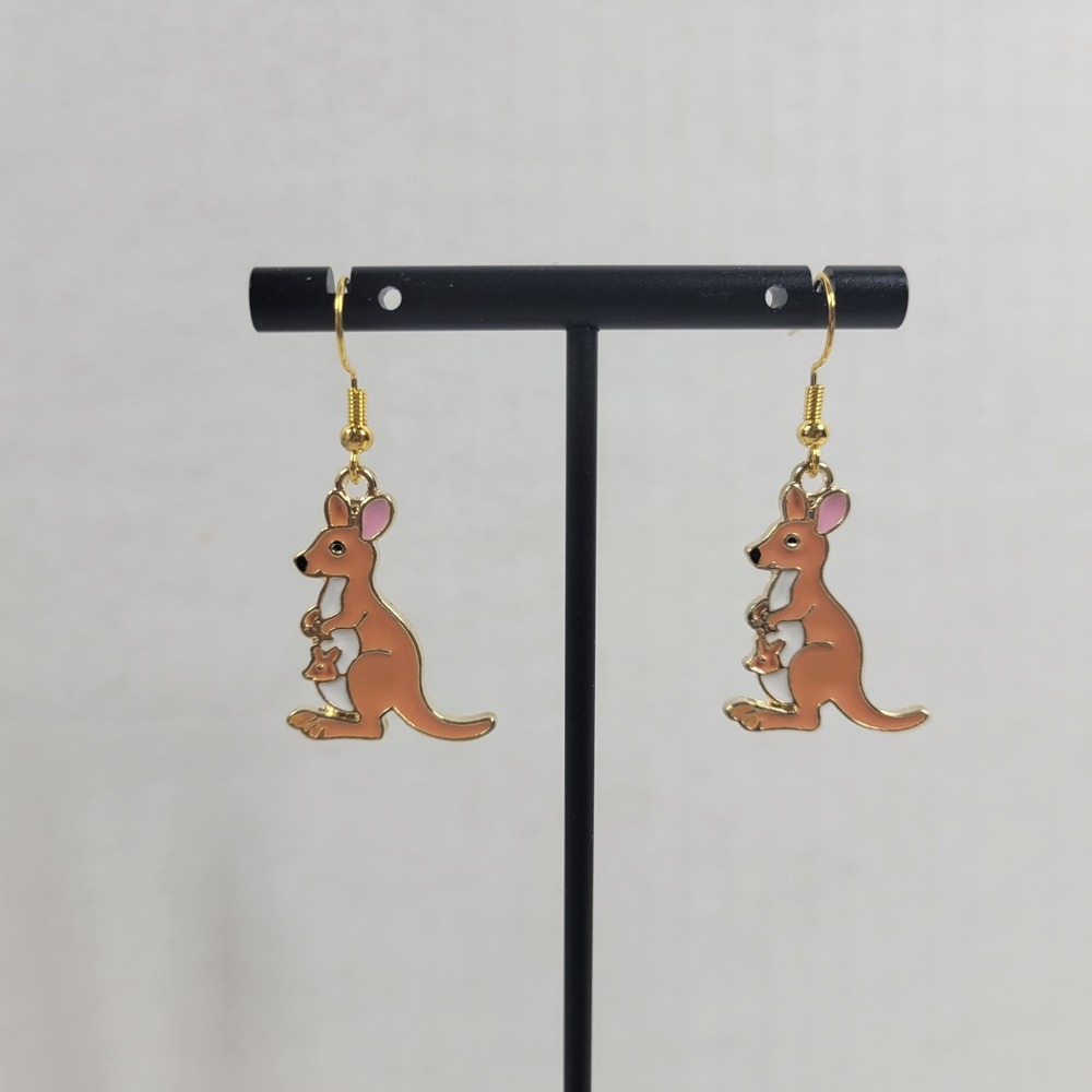 Cute Kangaroo Joey Pouch Dangle Drop Earrings Gold Tone Enamel Australian Animal